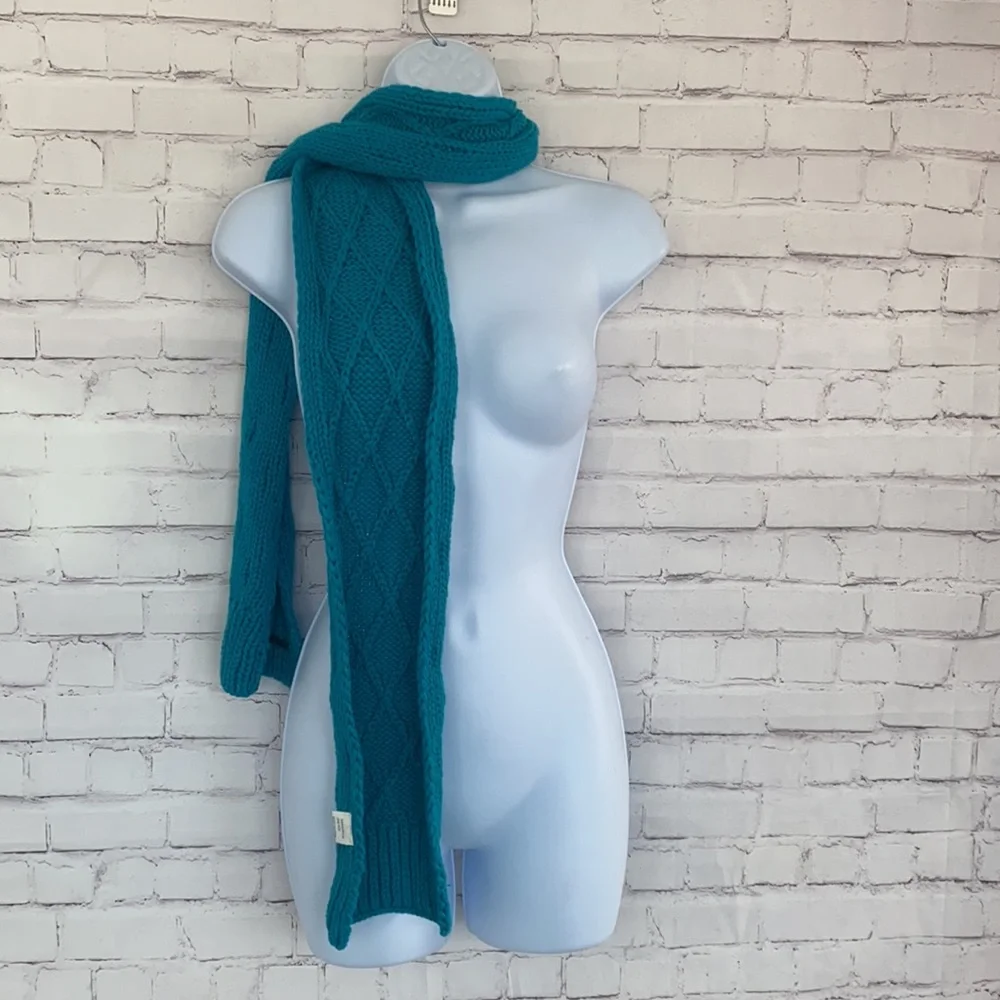 Merrell knit scarf and mittens
